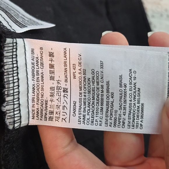 NWOT Womens Levi's jacket - Picture 4 of 4